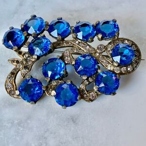 Vintage Sparkling Blue Art Deco Czech Glass Brooch